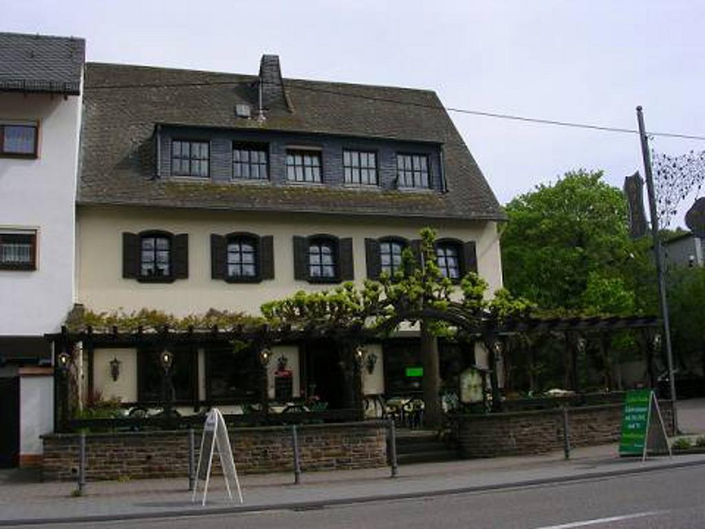 Bachmeier'S Gasthaus Traube Niederfell Hotel Exterior foto